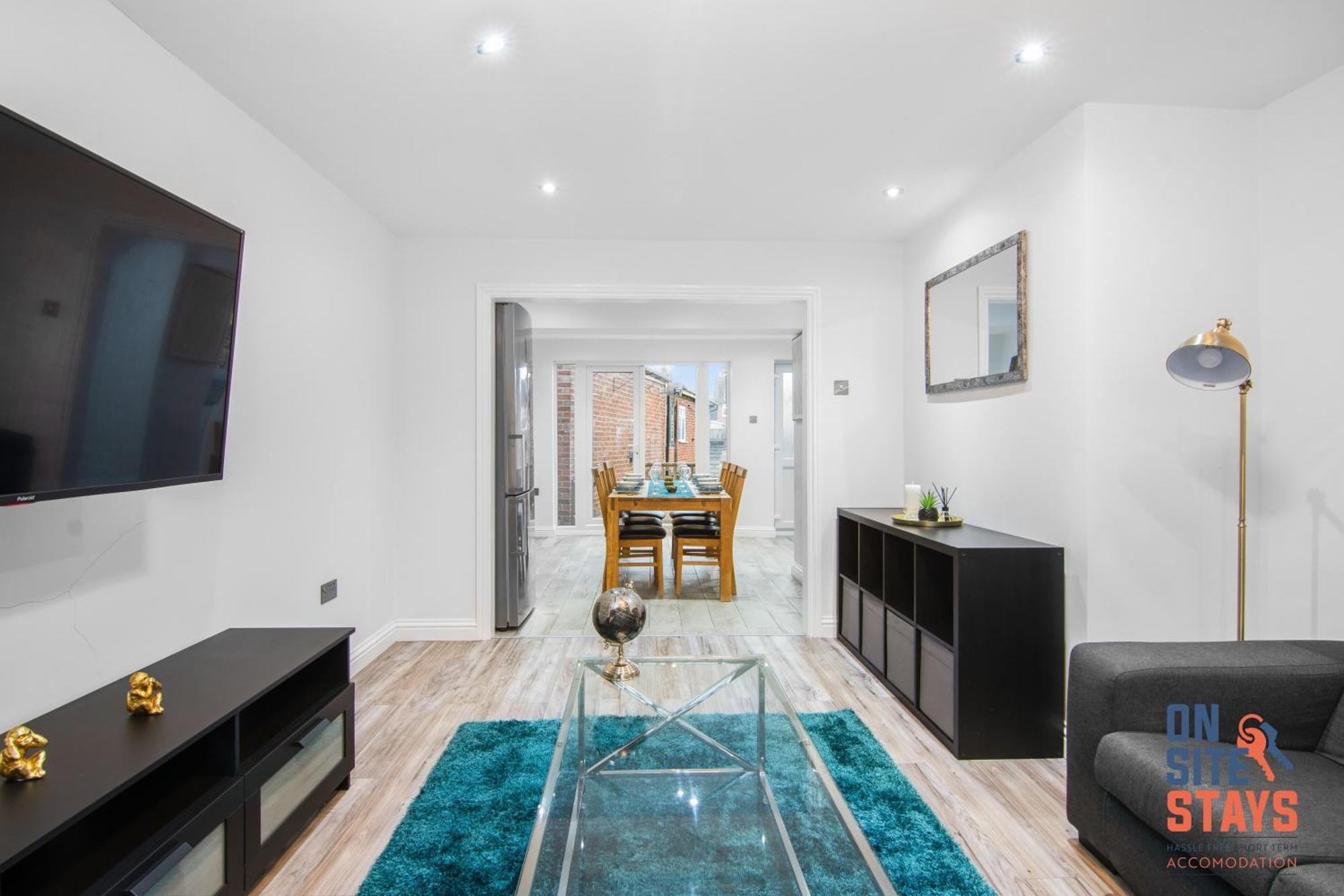 גרייבסנד Onsitestays - Spacious 3 Bed House With Garden, Wifi & 4 Plus Parking מראה חיצוני תמונה