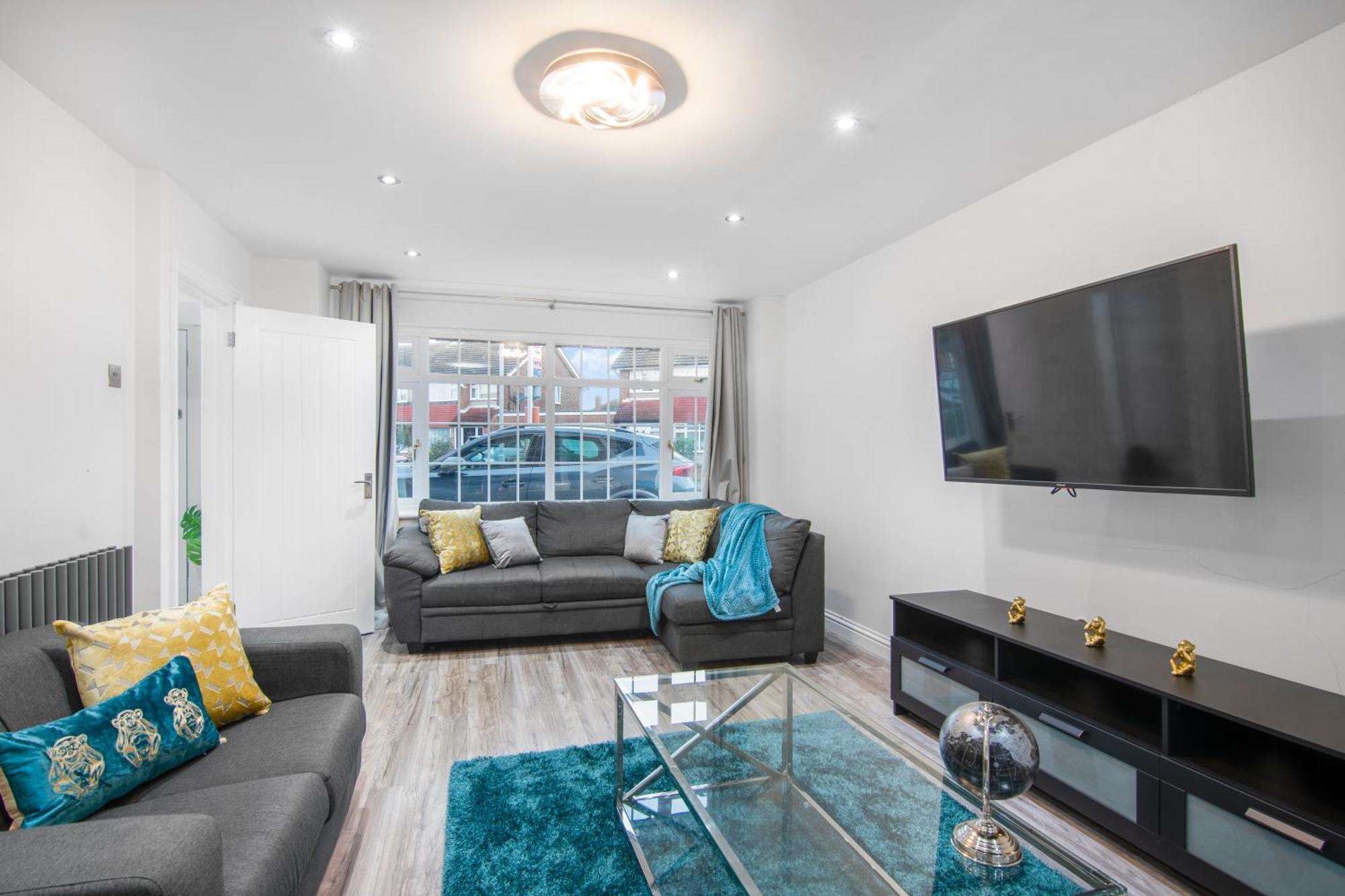 גרייבסנד Onsitestays - Spacious 3 Bed House With Garden, Wifi & 4 Plus Parking מראה חיצוני תמונה