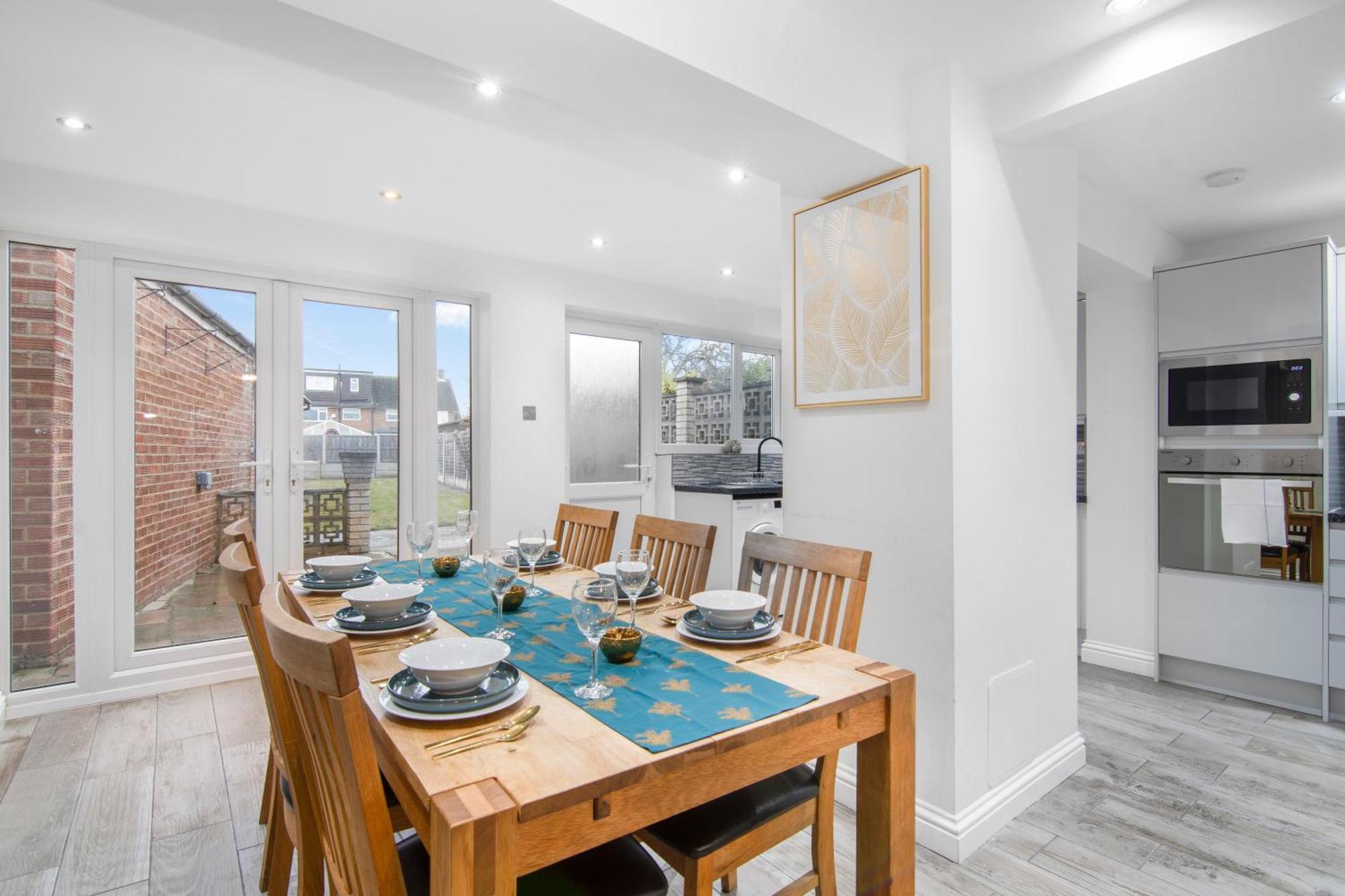 גרייבסנד Onsitestays - Spacious 3 Bed House With Garden, Wifi & 4 Plus Parking מראה חיצוני תמונה