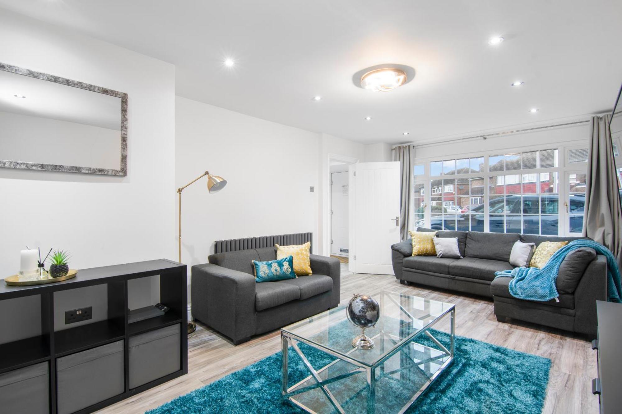 גרייבסנד Onsitestays - Spacious 3 Bed House With Garden, Wifi & 4 Plus Parking מראה חיצוני תמונה